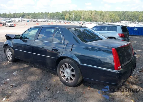 2008 Cadillac Dts 1Sd z USA, uszkodzony, nr VIN 1G6KD57Y88U190885